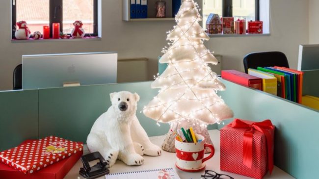 Come decorare l’ufficio per Natale: consigli e idee